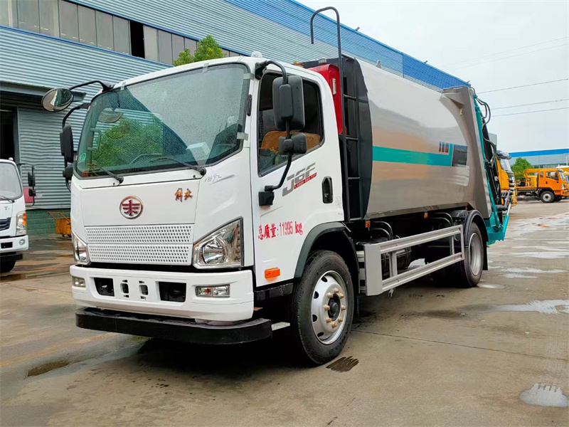11方解放J6F压缩垃圾车
