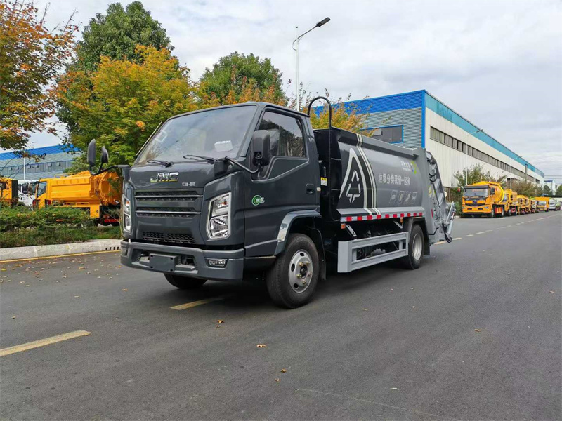 6方江铃顺达蓝牌地库压缩垃圾车