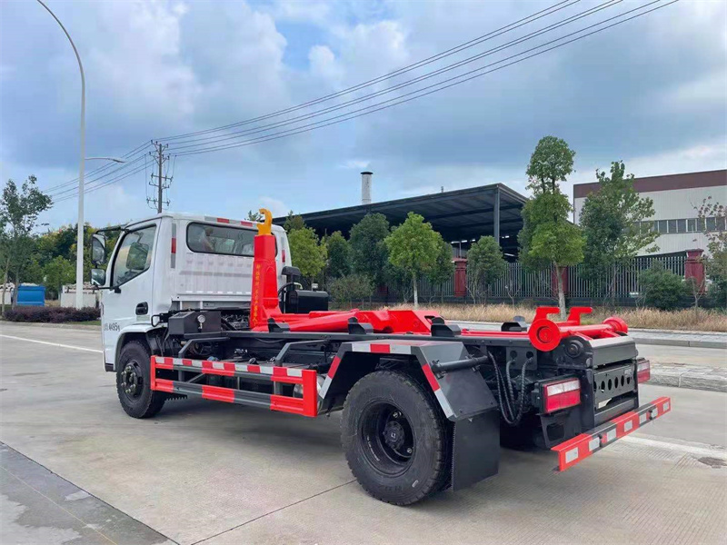 油电混动南骏勾臂垃圾车