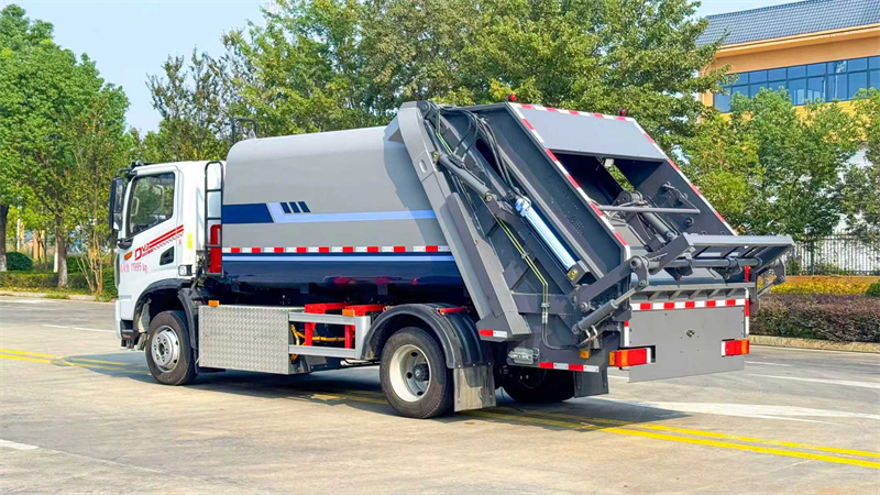 10方东风华神纯电动压缩垃圾车