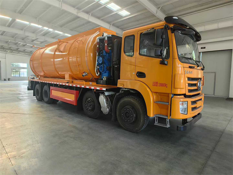 21方东风锦程清洗吸污车