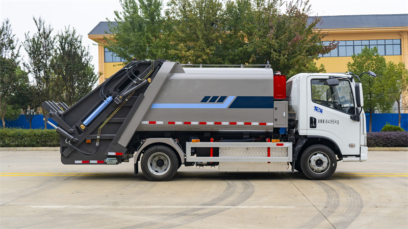 7方上汽跃进纯电动压缩垃圾车