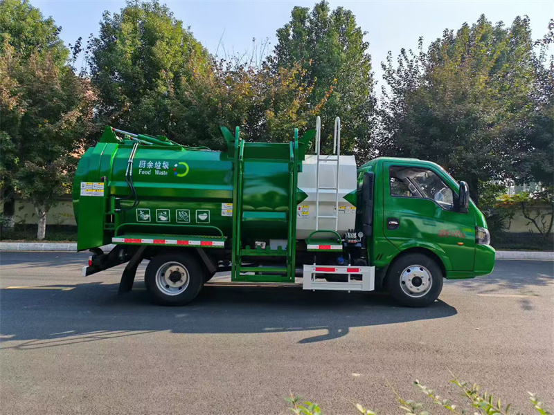 蓝牌6方东风途逸餐厨垃圾车