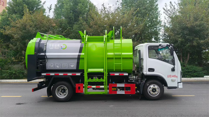 7方蓝牌东风华神V3餐厨垃圾车