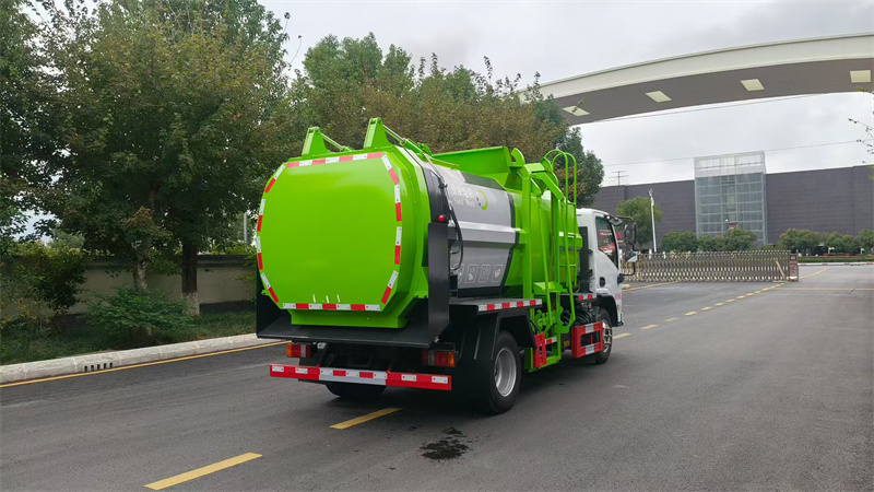 7方蓝牌东风华神V3餐厨垃圾车