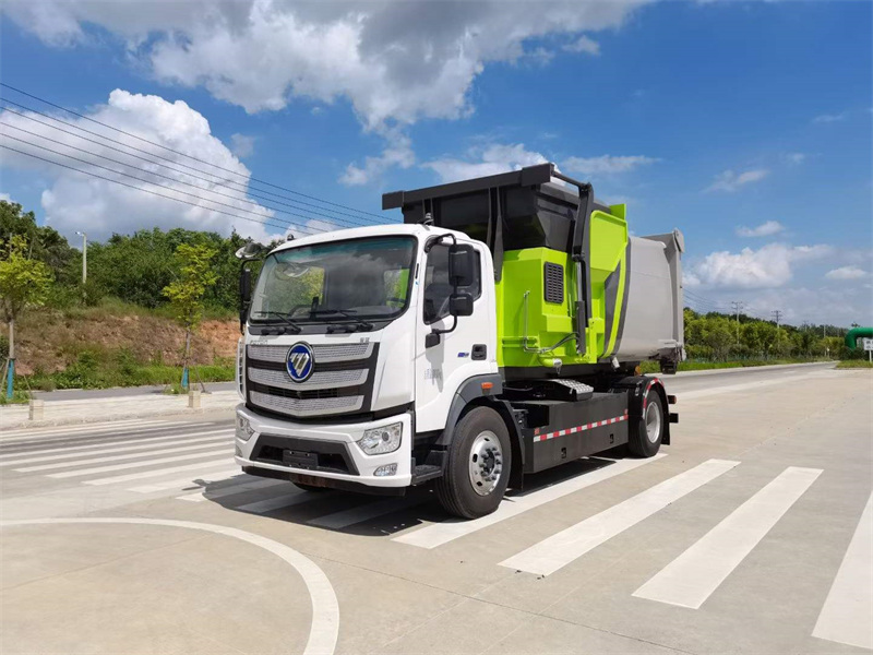 纯电动福田欧曼智蓝勾臂垃圾车