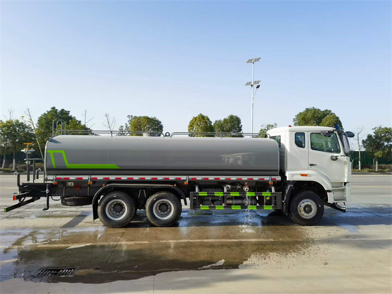 25吨重汽豪沃NX绿化喷洒车