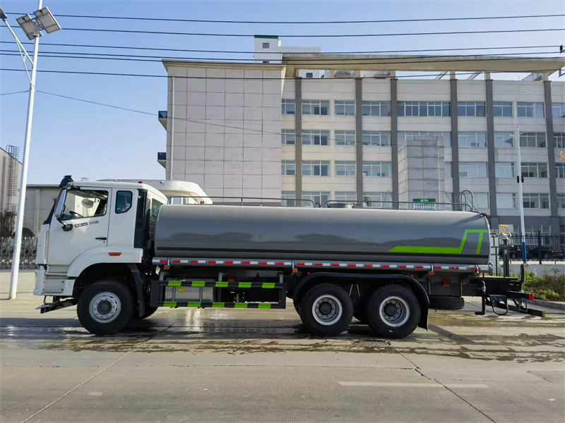 25吨重汽豪沃NX绿化喷洒车