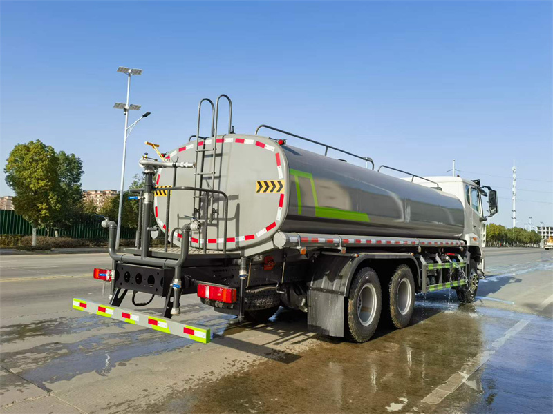 25吨重汽豪沃NX绿化喷洒车