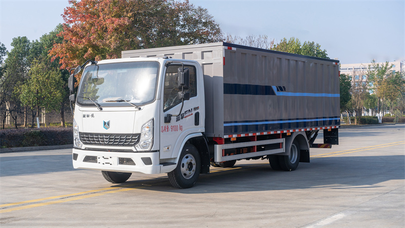 潍柴纯电动密闭式桶装垃圾车