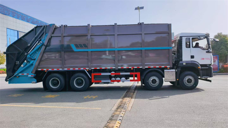 40方陕汽德龙前四后八压缩垃圾车