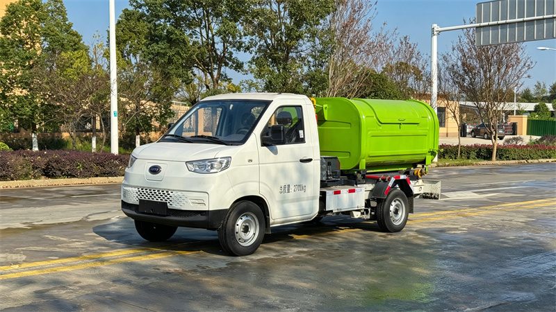 纯电动奇瑞3方勾臂垃圾车