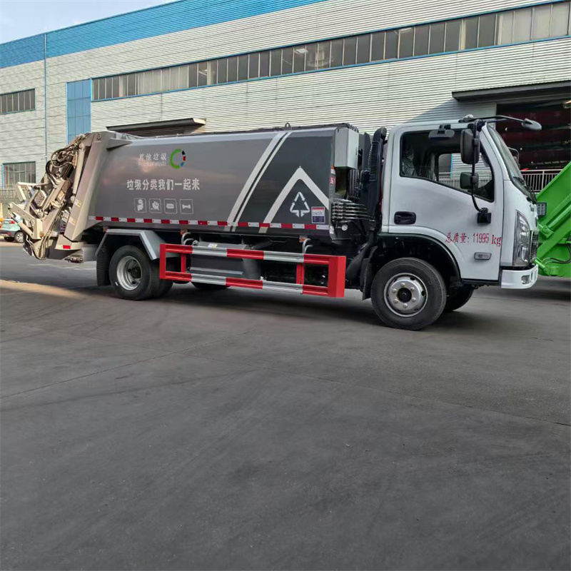 8方三环创客地库压缩垃圾车